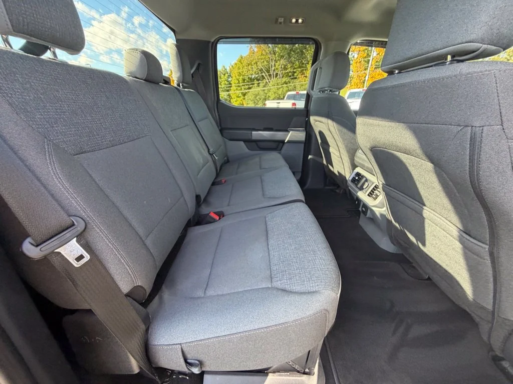 Used 2024 Brown Ford XLT image 38