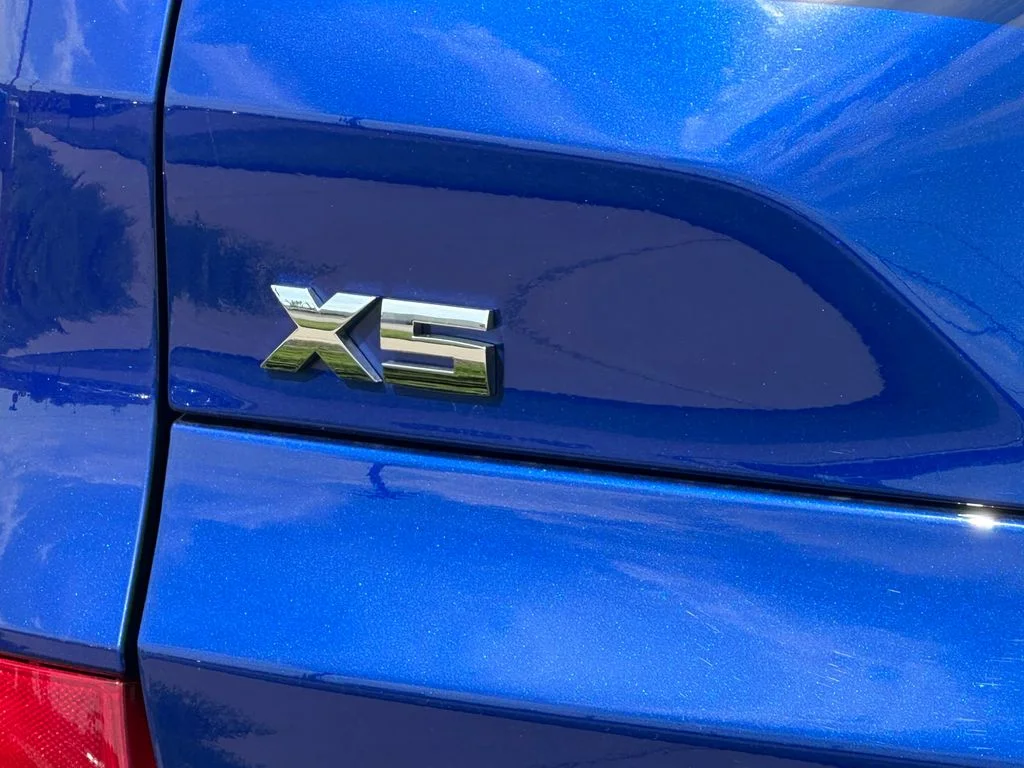 Certified Used 2026 Blue BMW M60i image 39