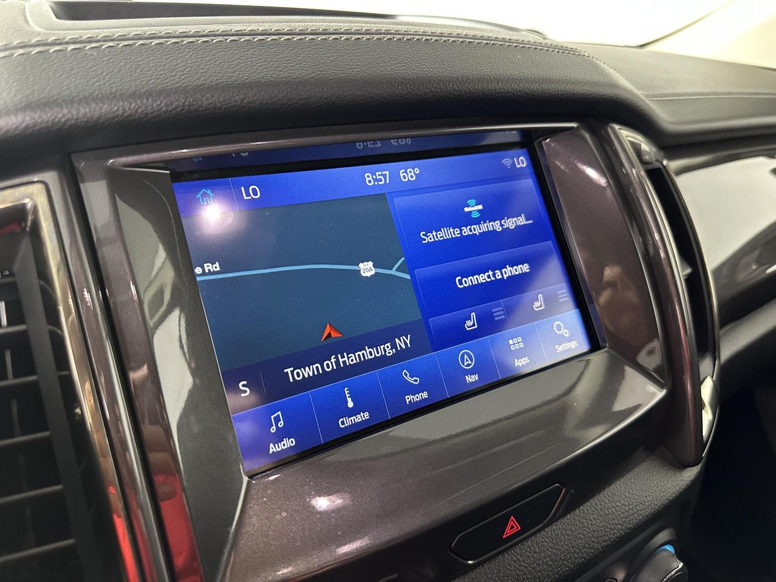 Used 2019 Magnetic Ford LARIAT image 11