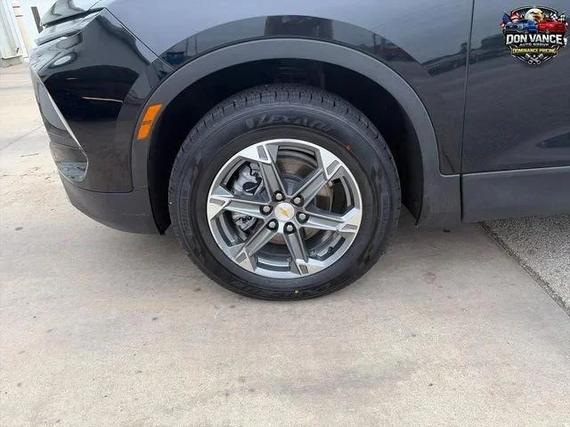 Used 2025 Black Chevrolet LT image 26