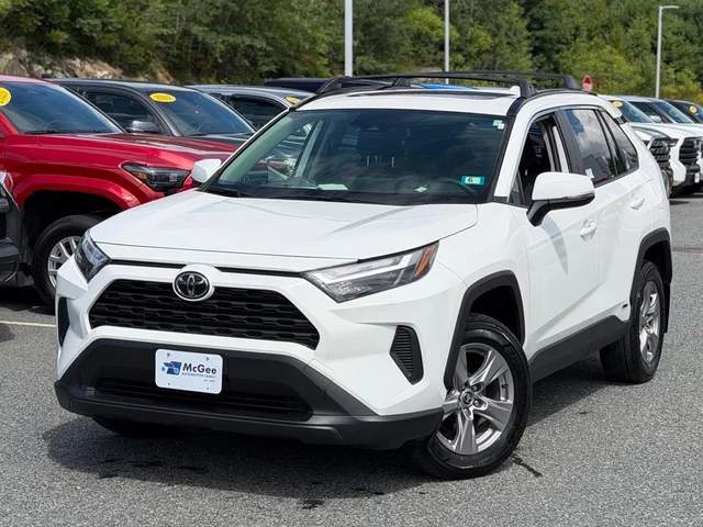 2025 Toyota RAV4 Hybrid XLE