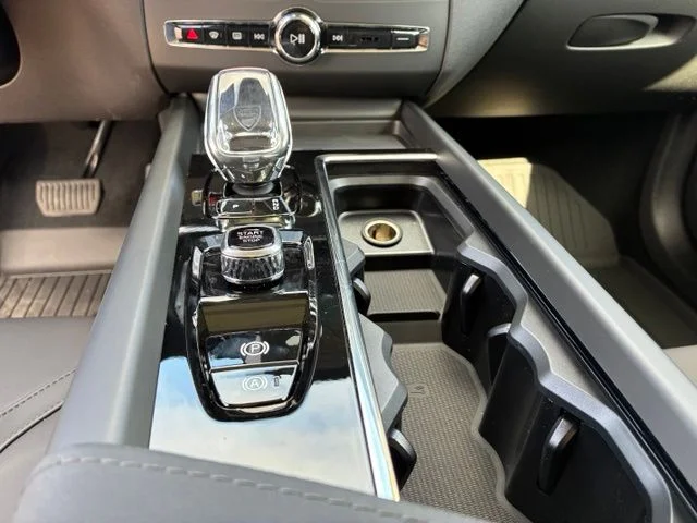 New 2026 Vapour Grey Volvo Plus image 28