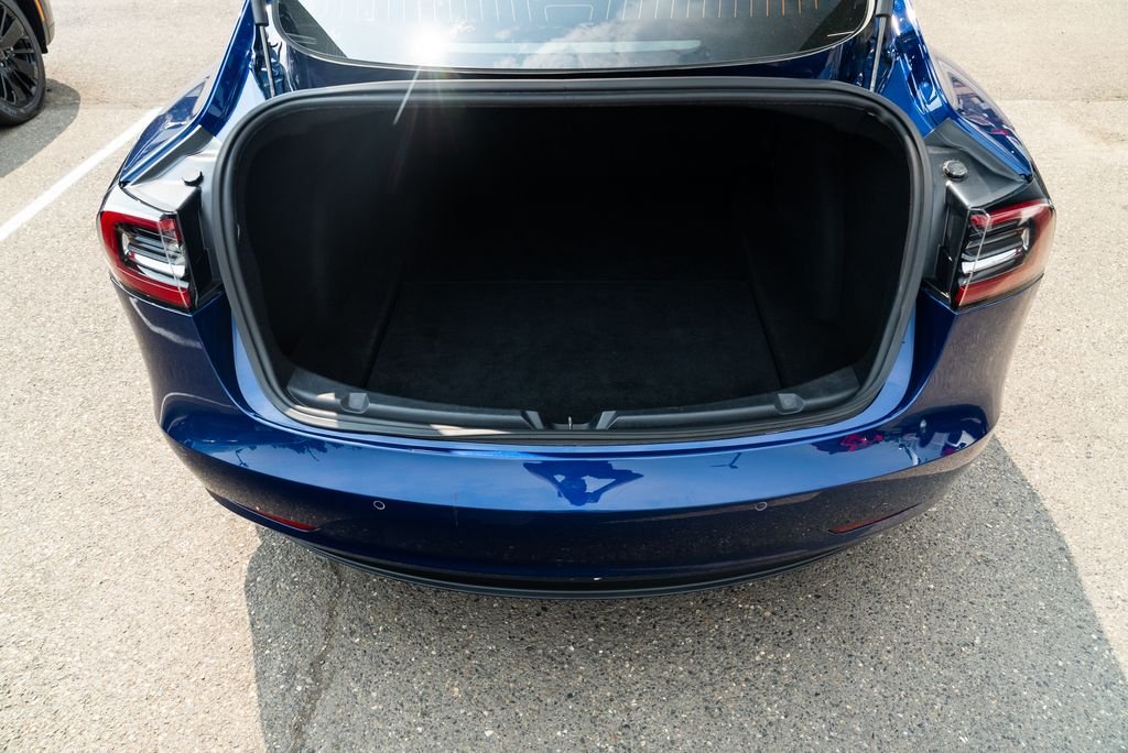 Used 2019 Deep Blue Metallic Tesla Performance image 6