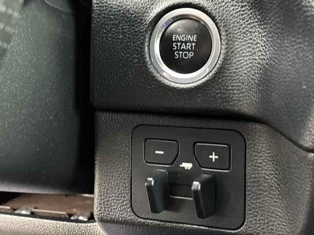 Used 2023 Green Toyota SR5 image 18