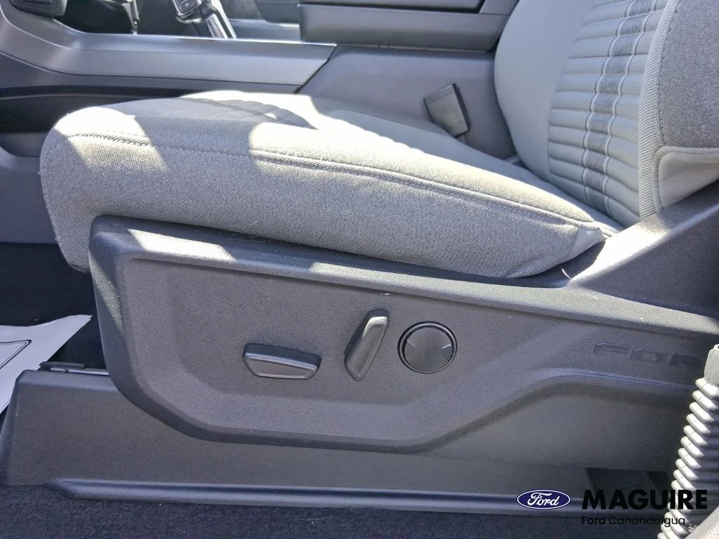 Used 2023 White Ford XLT image 14