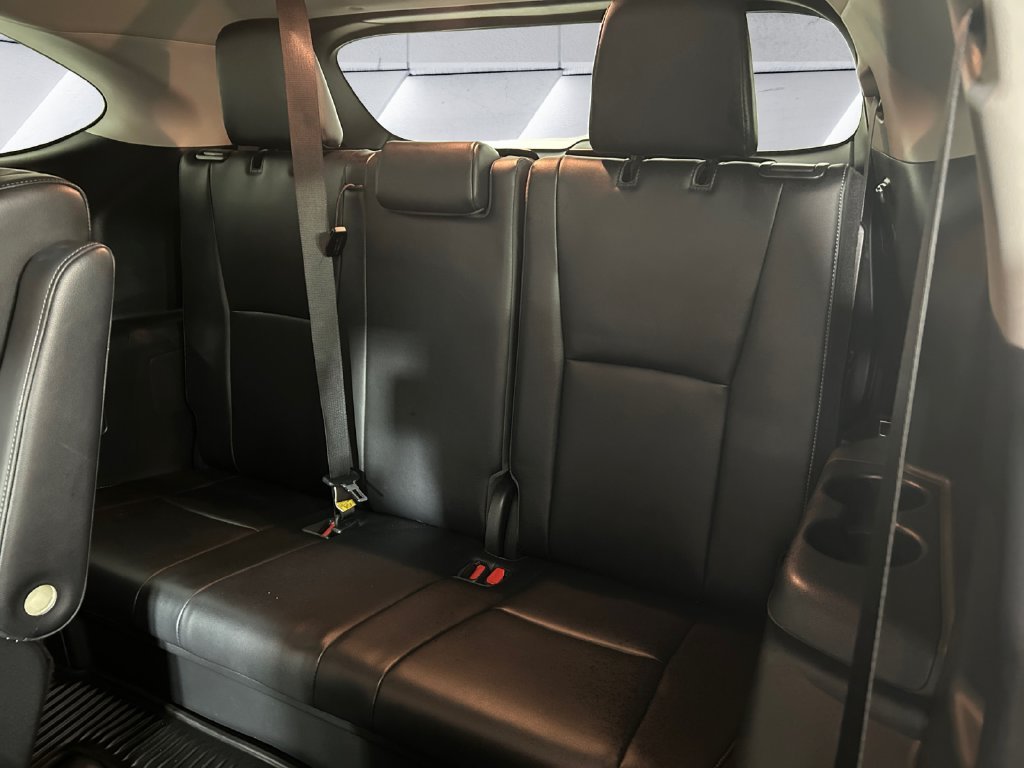 Used 2023 Red Toyota Platinum image 18