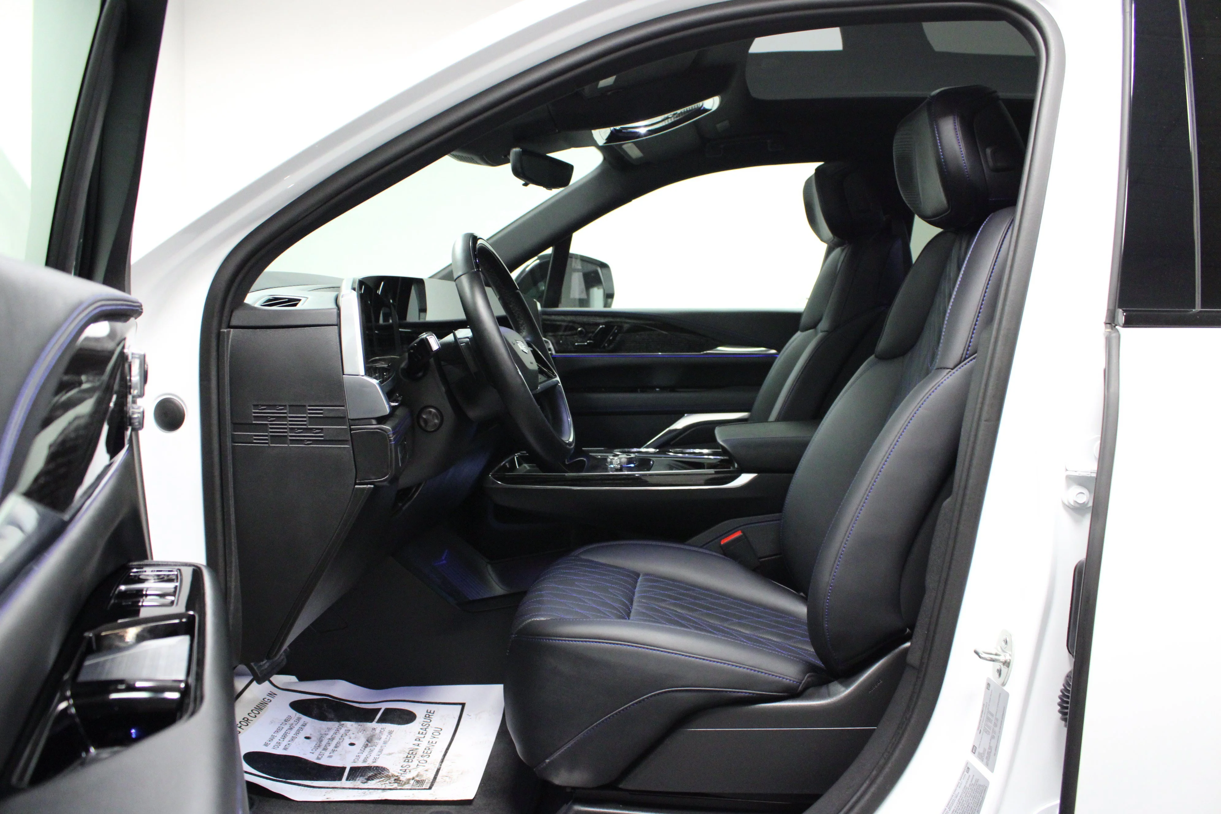 Used 2025 Summit White Cadillac Sport 1 image 12
