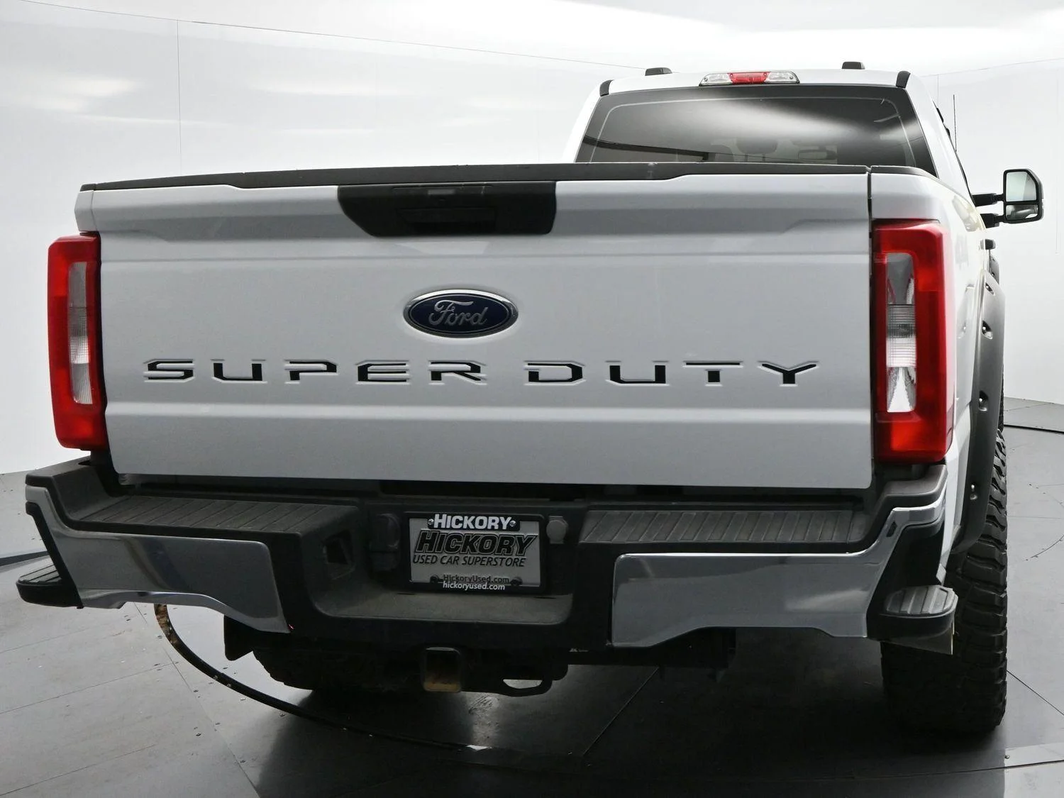 Used 2023 Oxford White Ford XL image 6