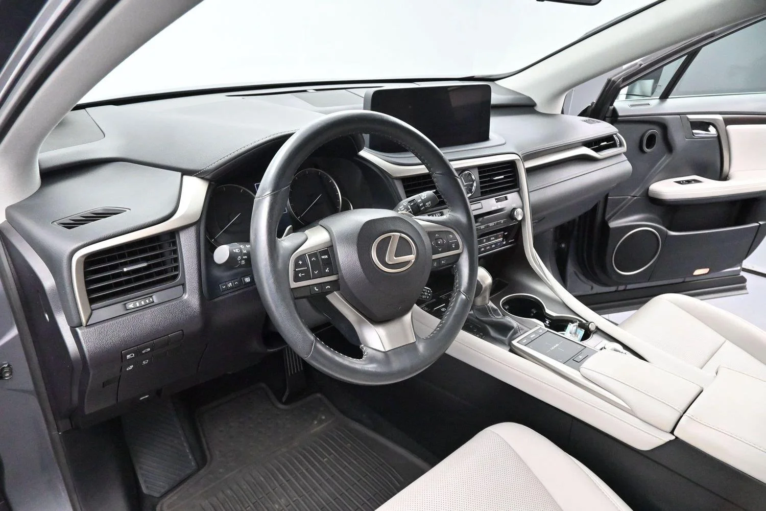 Used 2021  Lexus RX 350 image 17