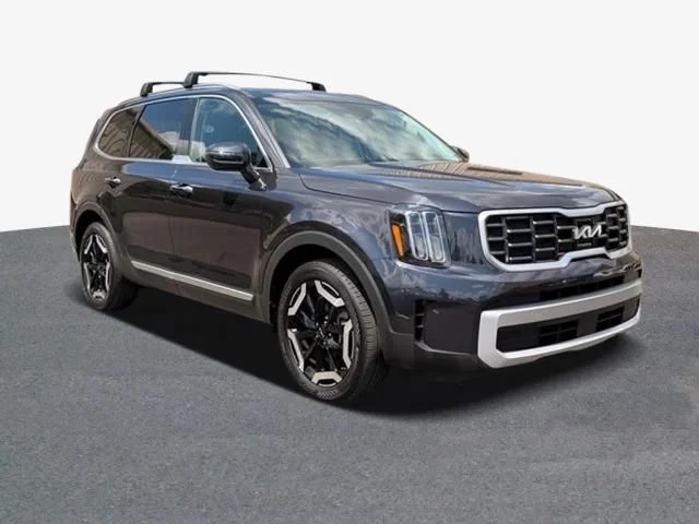 Used 2025 Gray Kia S image 4