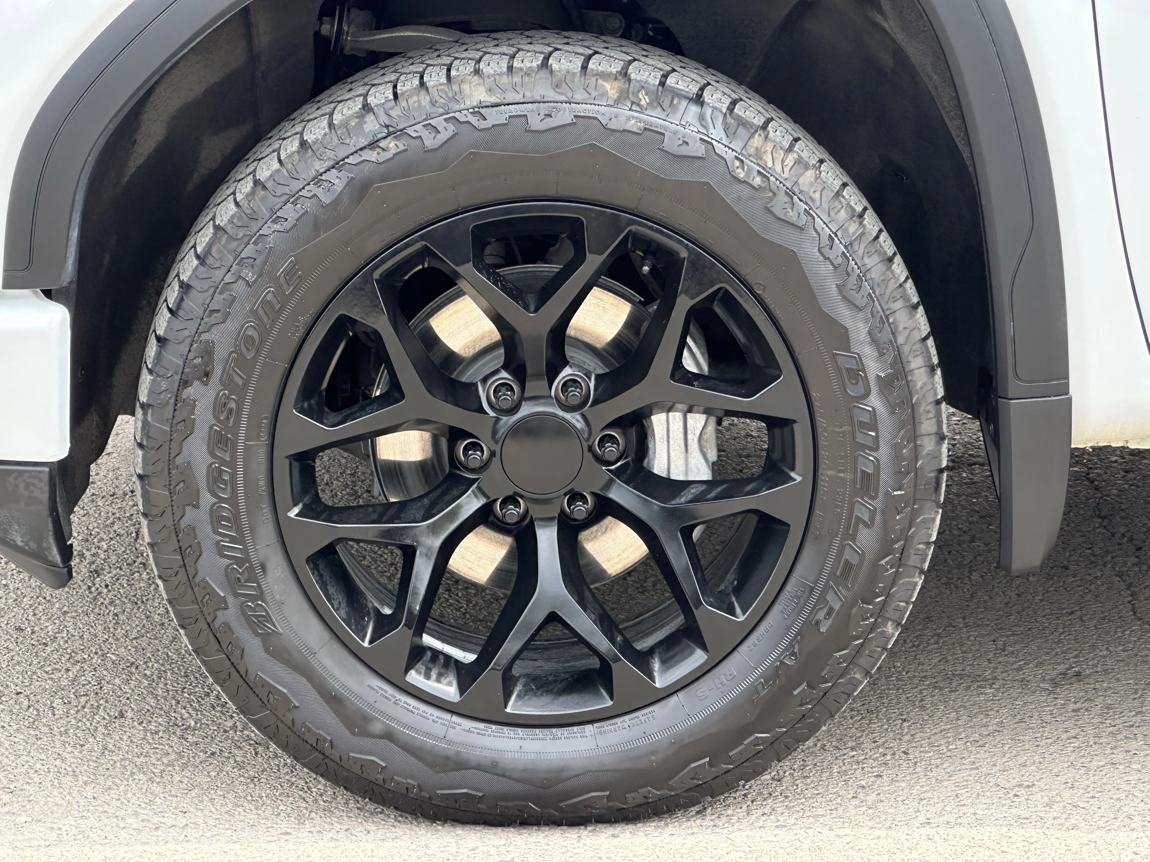 Certified Used 2025 White GMC Elevation image 6