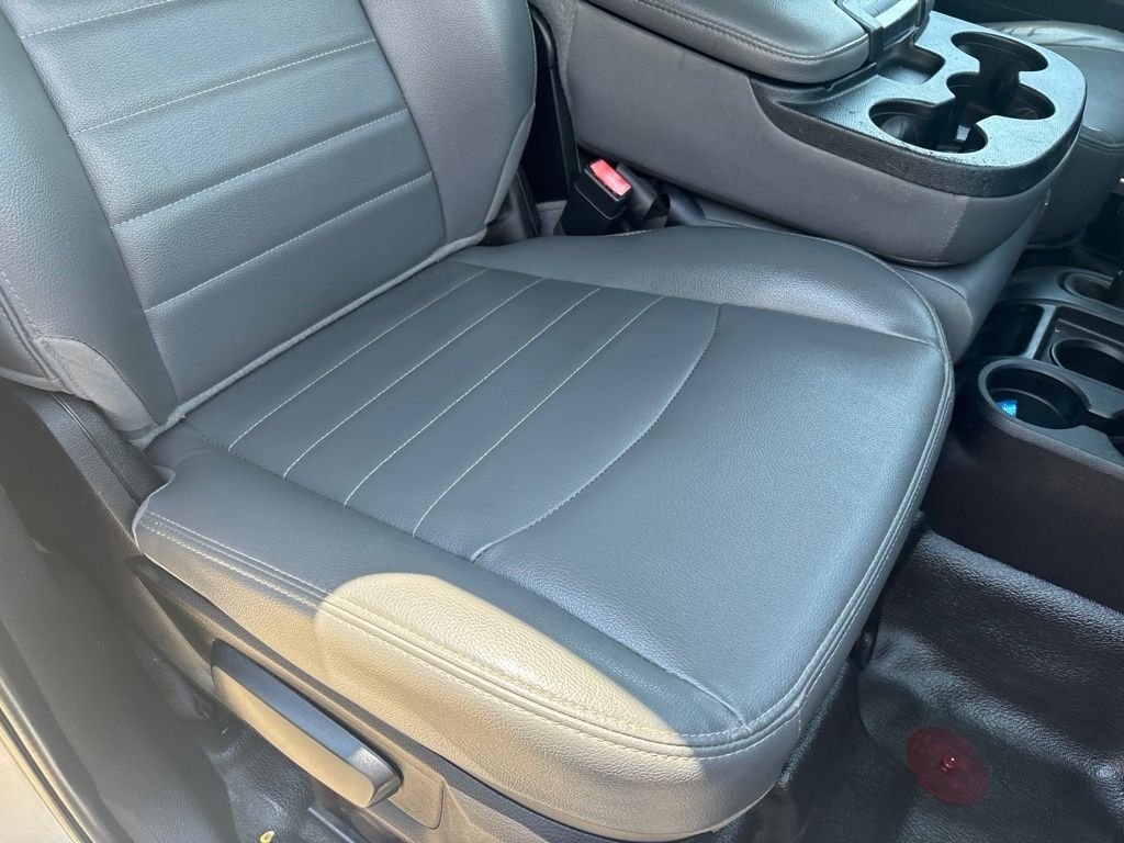 Used 2018 Bright Silver Clearcoat Metallic Ram Tradesman image 23