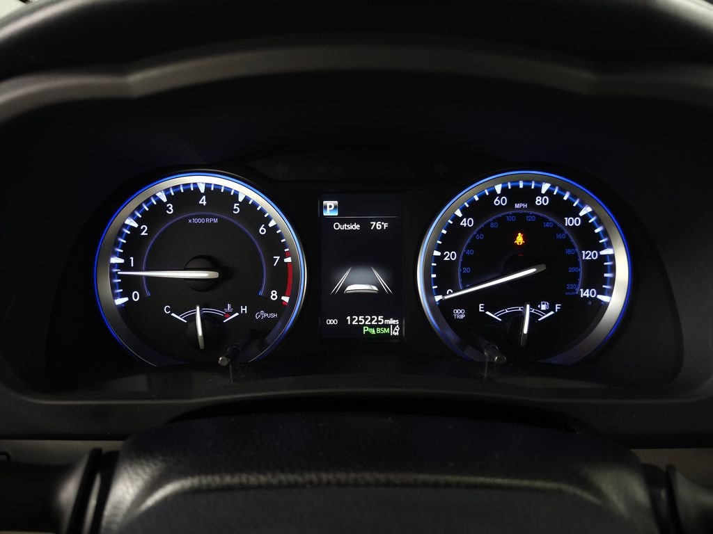 Used 2019 Blizzard Pearl Toyota Limited Platinum image 21
