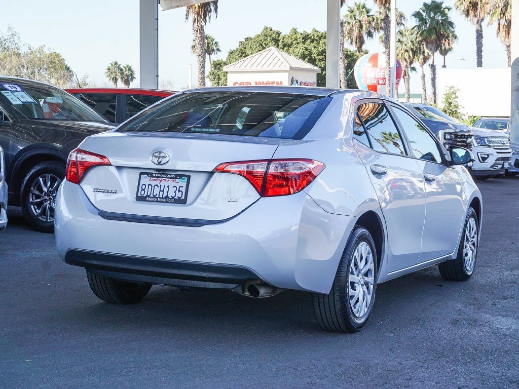 Used 2018 Silver Toyota LE image 7