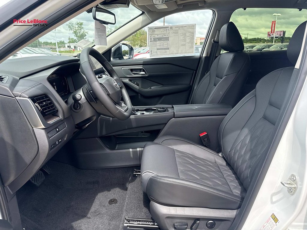 New 2026 Everest White Pearl Tricoat/Super Black Nissan Platinum image 10