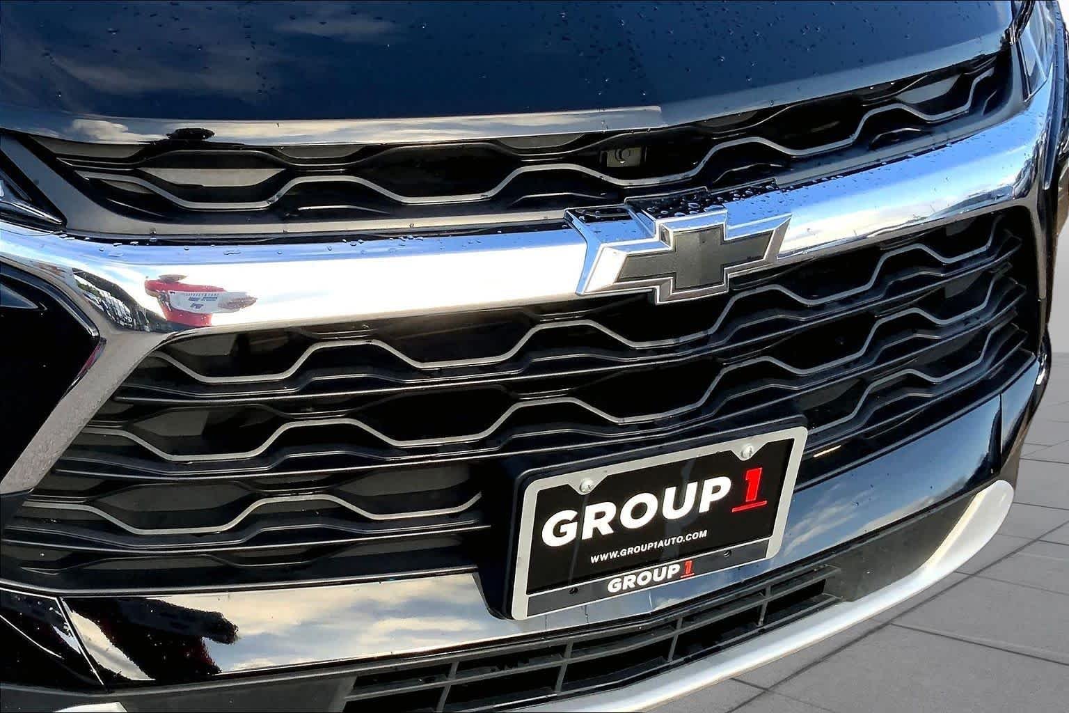 Used 2024 Black Chevrolet LT image 28