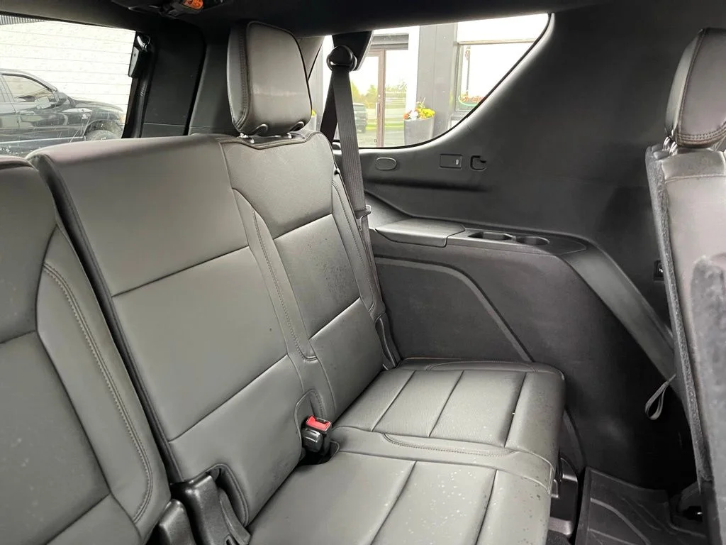 Used 2021  Chevrolet High Country image 39