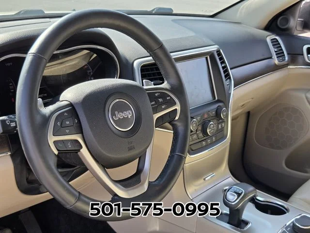 Used 2015 Beige Jeep Limited image 9