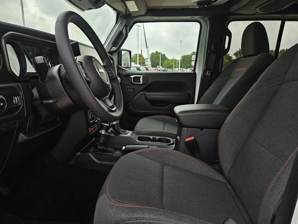 Used 2026 White Jeep Rubicon image 12