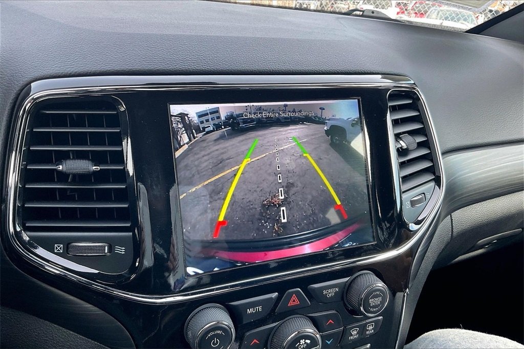 2021 JEEP GRAND CHEROKEE - Image 18