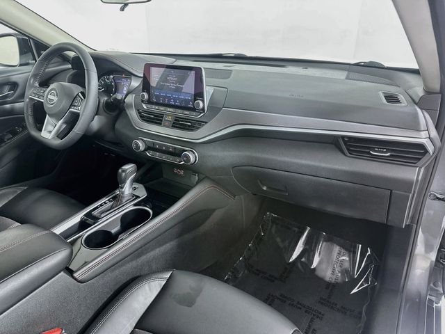 Used 2024 Gray Nissan 2.5 SR image 27