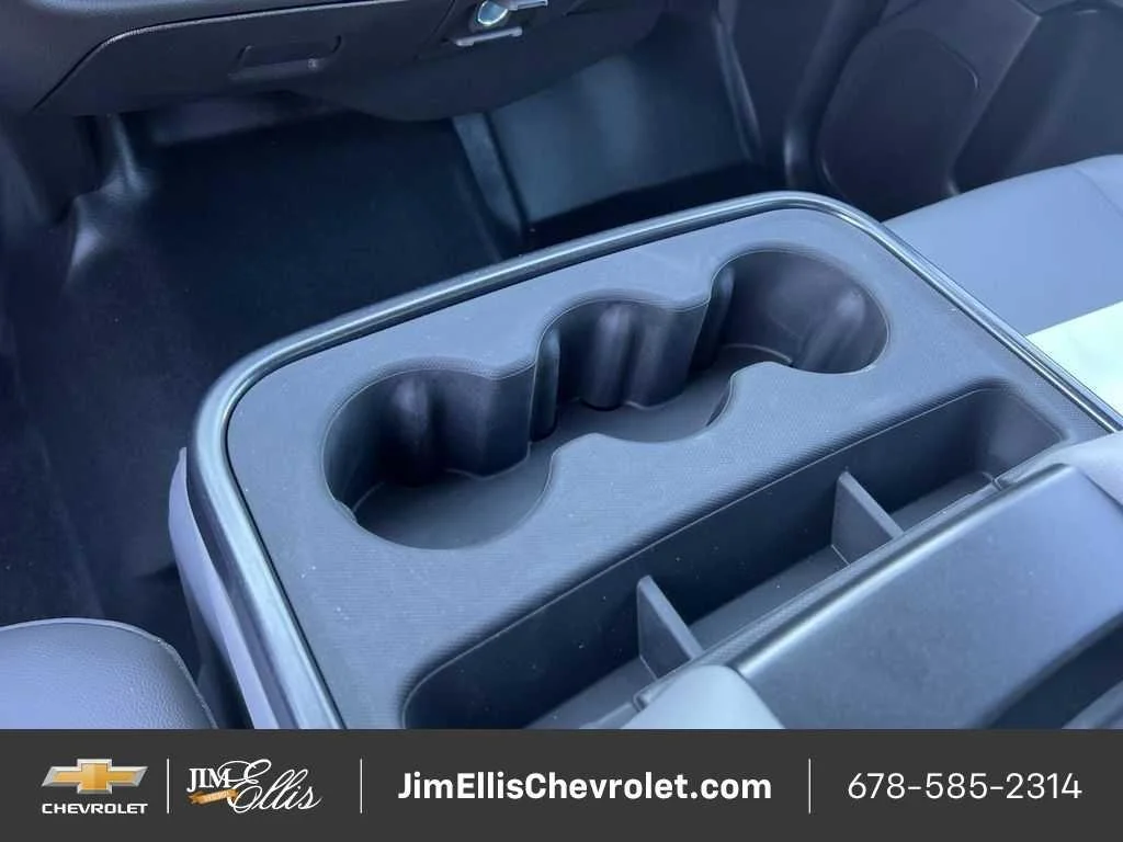 New 2024 Summit White Chevrolet Work Truck image 25