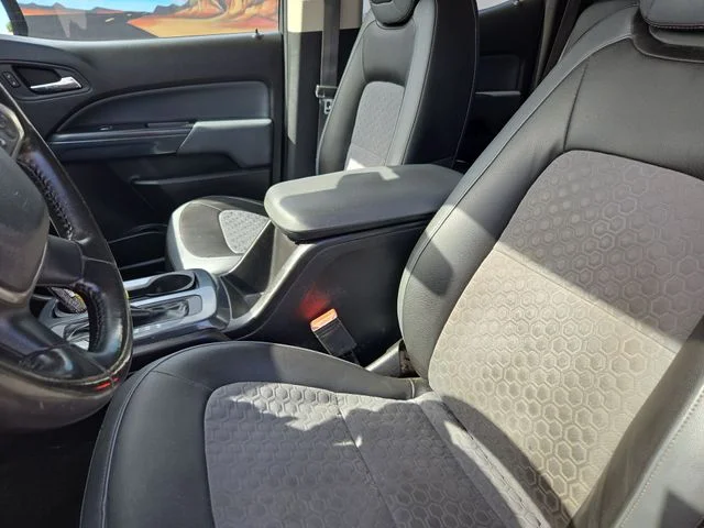 Used 2016 Gray Chevrolet Z71 image 12