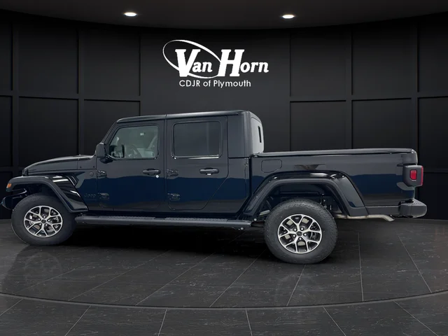 New 2026 Black Clear-Coat Exterior Paint Jeep Sport S image 4