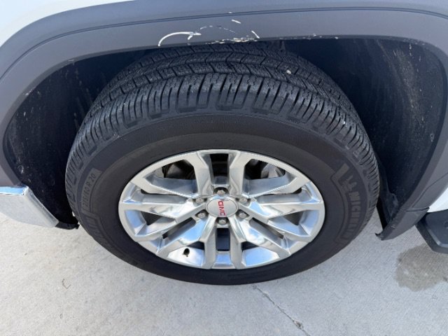 Used 2022 Summit White GMC SLT image 9