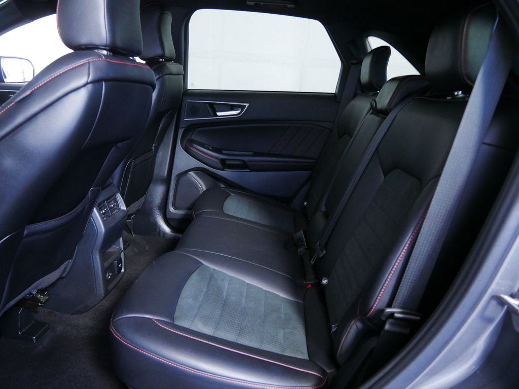 Used 2022 Gray Ford SEL image 13