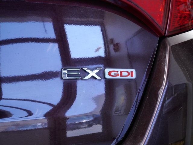 Used 2013 Red Kia EX image 9