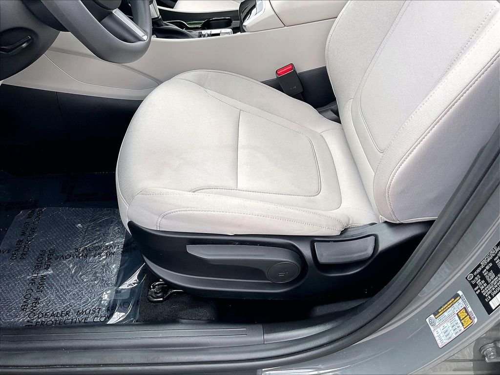 Used 2026 Hampton Gray Hyundai SE image 33