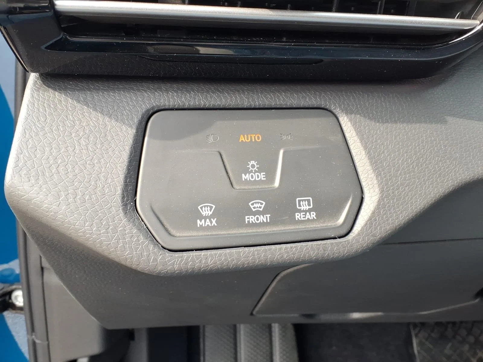 New 2026 Mountain  Lake Blue Metallic Volkswagen PRO AWD image 10