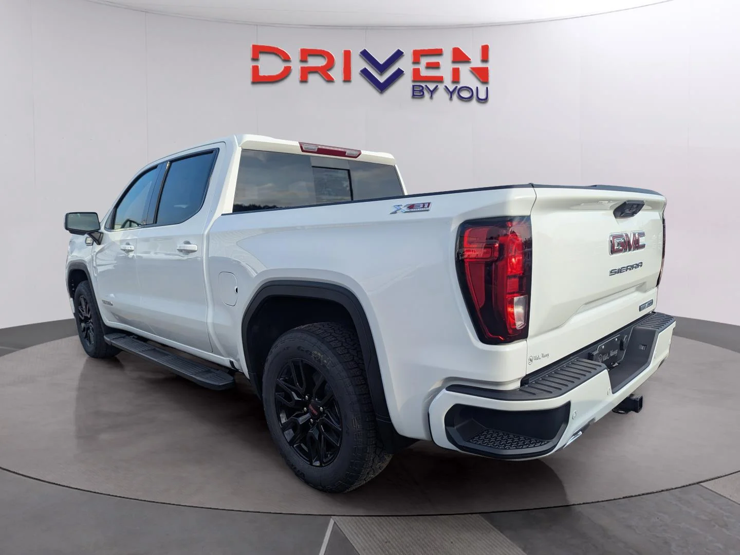 New 2026 Summit White GMC Elevation image 4