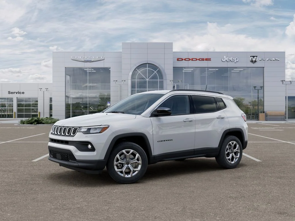 New 2026 Bright White Clear-Coat Exterior Paint Jeep Latitude image 2