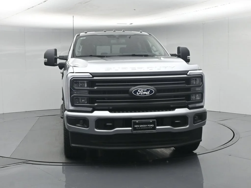 New 2027 Iconic Silver Metallic Ford XLT image 27