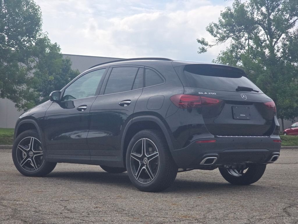 New 2026 Night Black Mercedes-Benz GLA 250 image 14