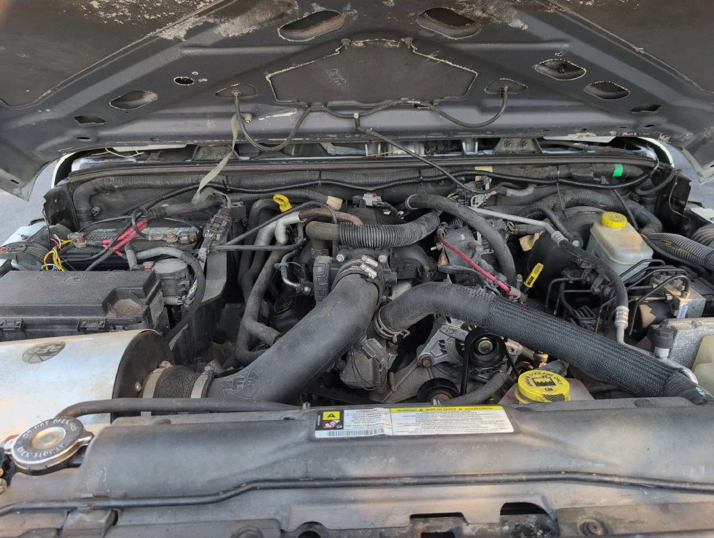 Used 2008 Green Jeep X image 13