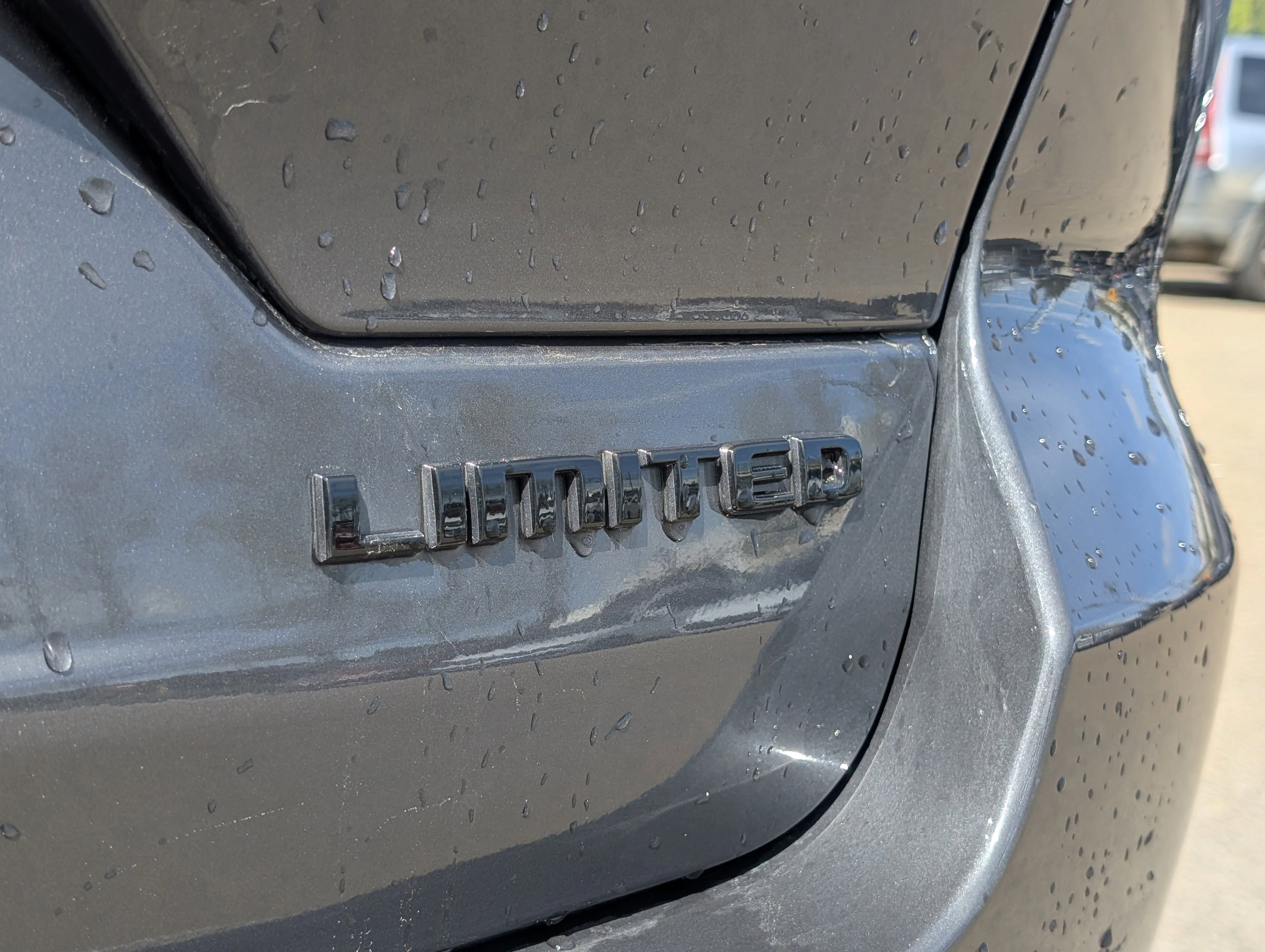 Used 2025 Baltic Grey Metallic Jeep Limited image 14