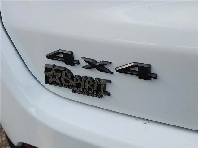 Used 2026 White Jeep LIMI image 9
