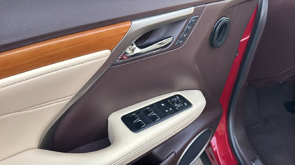 Used 2016 Red Lexus 350 image 22