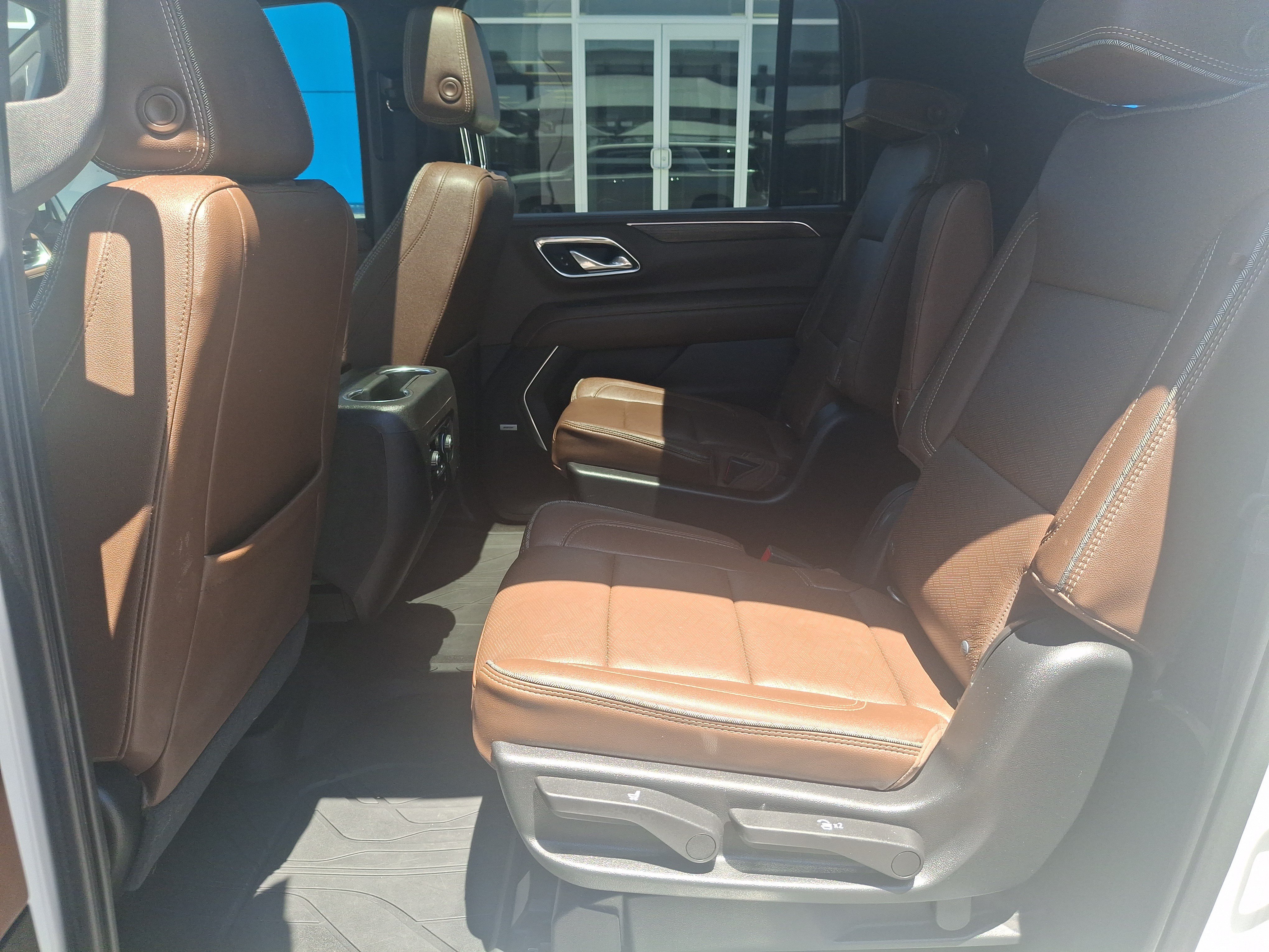 Used 2021 White Chevrolet High Country image 12