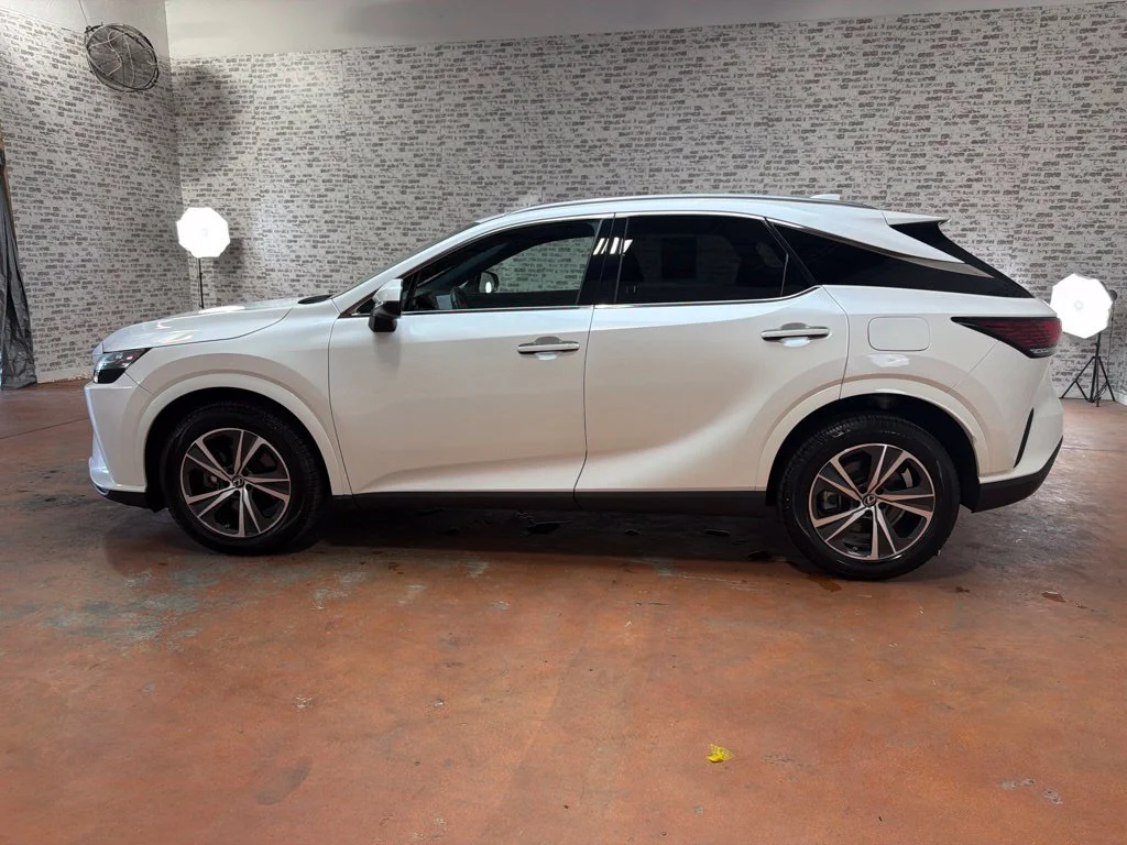Used 2023 Eminent White Pearl Lexus 350 Premium Plus image 4
