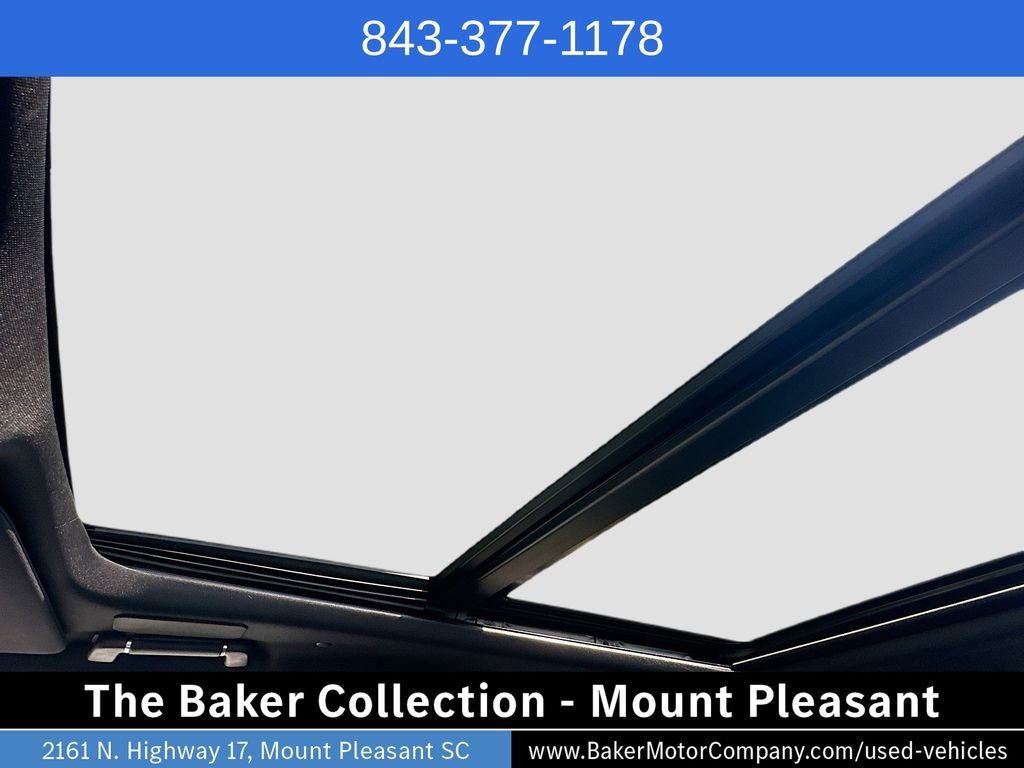 Used 2025 Gray Lincoln Reserve image 23