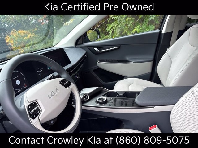 Certified Used 2024 Gray Kia Wind image 10