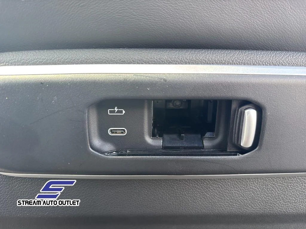 2025 BMW X5 50e - Photo 16