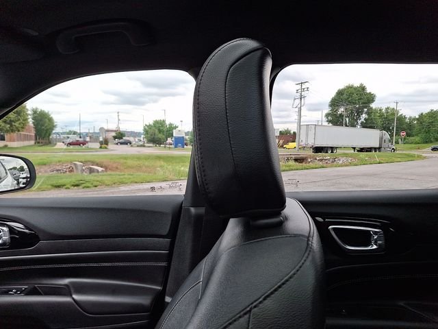 Used 2022 White Jeep Limited image 17