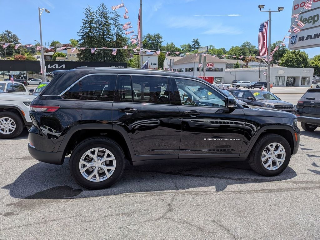 Used 2023 Black Jeep Limited image 5
