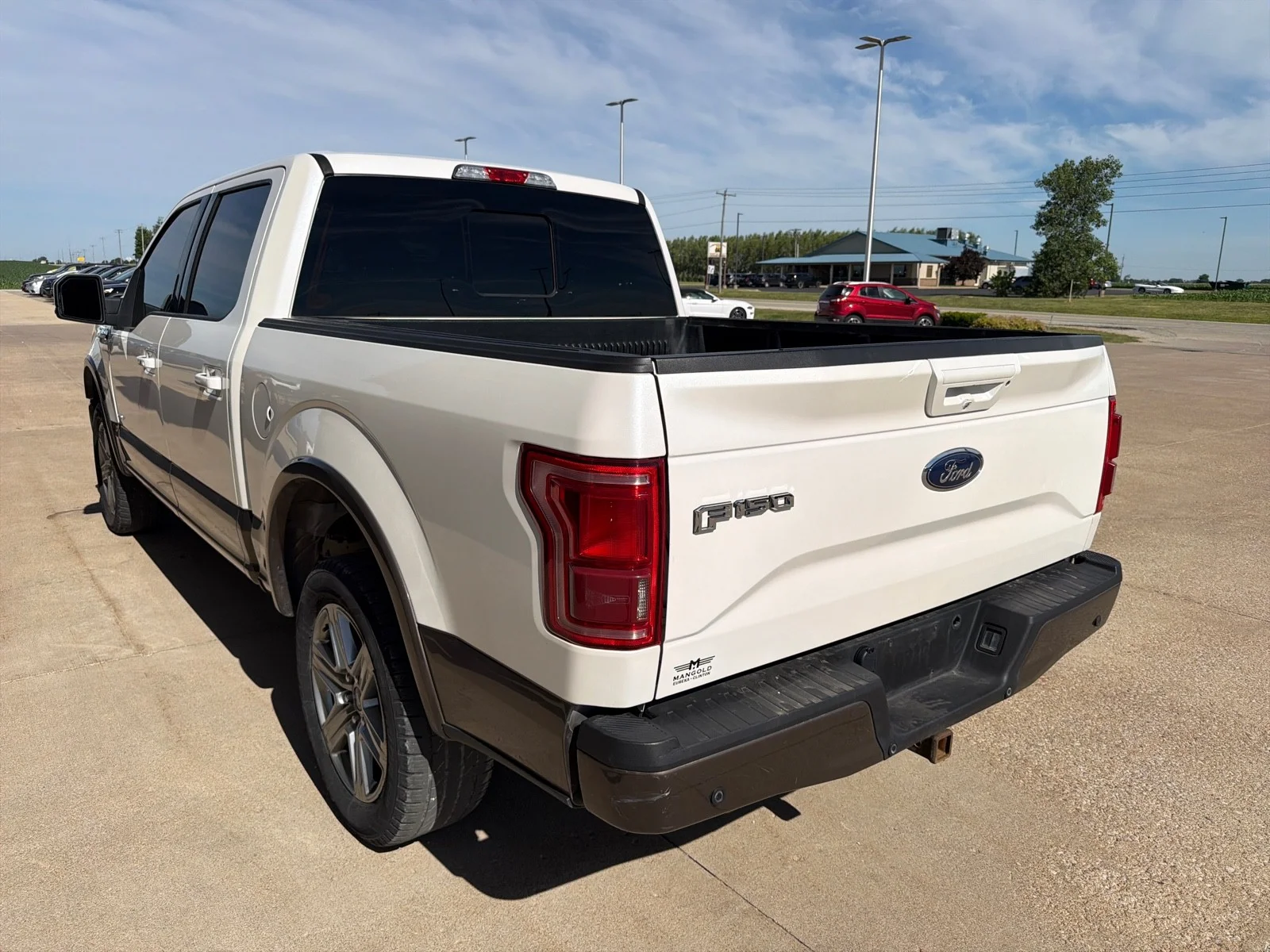 Used 2015 White Platinum Metallic Tri-Coat Ford Lariat image 12