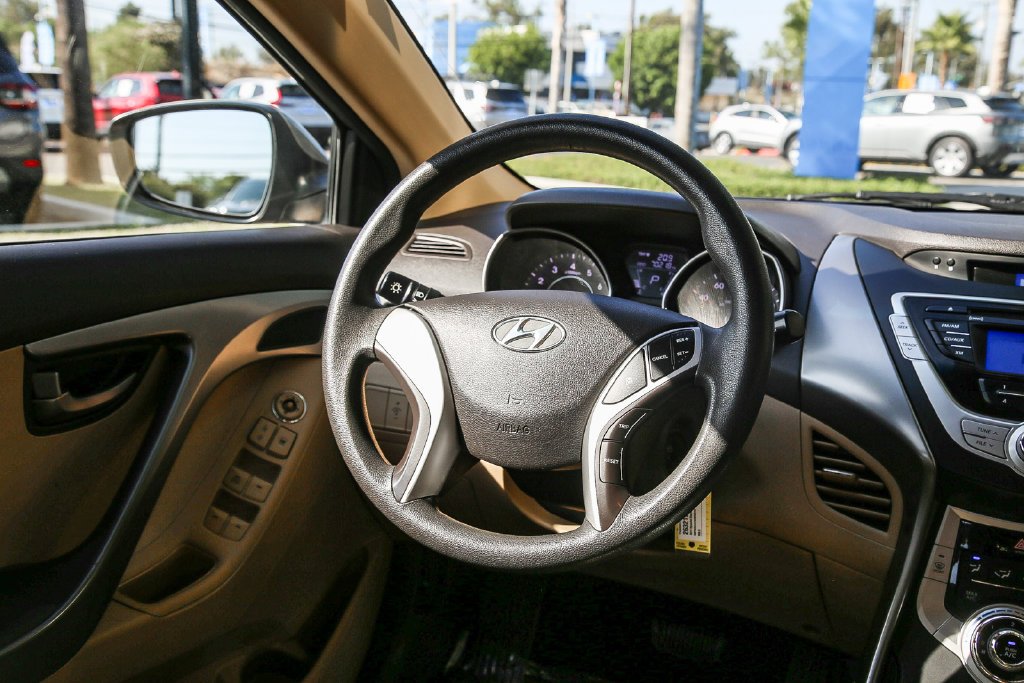 Used 2011 Desert Bronze Metallic Hyundai GLS image 16